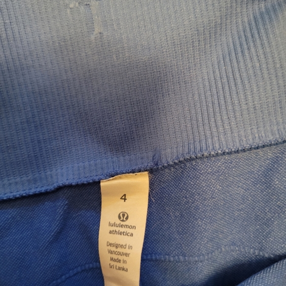 Lululemon sculpt shorts - Picture 3 of 4